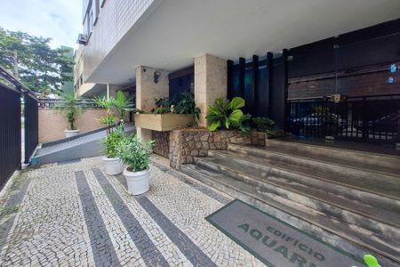 Apartamento à venda com 89m², 3 quartos e 1 vaga Apartamento à venda com 89m², 3 quartos e 1 vagaFachada