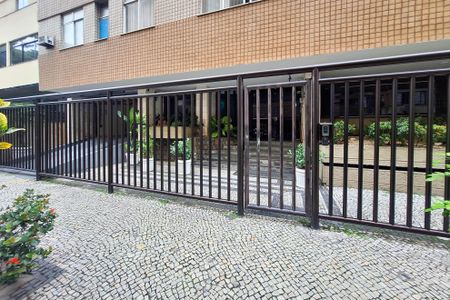 Apartamento à venda com 89m², 3 quartos e 1 vaga Apartamento à venda com 89m², 3 quartos e 1 vagaFachada