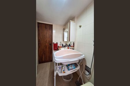 Apartamento à venda com 89m², 3 quartos e 1 vaga Apartamento à venda com 89m², 3 quartos e 1 vagaBanheiro Social