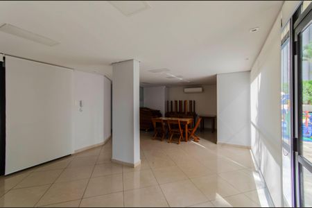 Apartamento à venda com 97m², 3 quartos e 2 vagas Apartamento à venda com 97m², 3 quartos e 2 vagasÁrea comum - Salão de festas