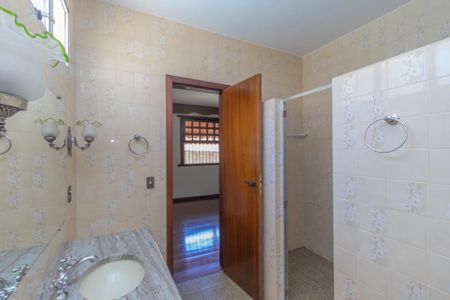 Casa à venda com 436m², 5 quartos e 2 vagas Casa à venda com 436m², 5 quartos e 2 vagasFoto 39