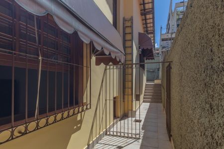 Casa à venda com 436m², 5 quartos e 2 vagas Casa à venda com 436m², 5 quartos e 2 vagasFoto 18