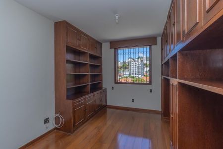 Casa à venda com 436m², 5 quartos e 2 vagas Casa à venda com 436m², 5 quartos e 2 vagasFoto 29
