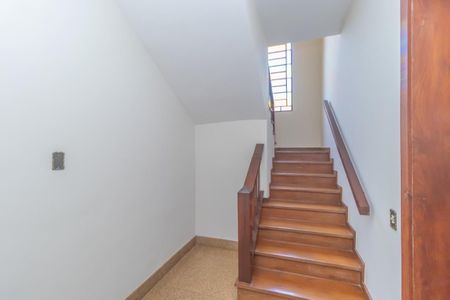Casa à venda com 436m², 5 quartos e 2 vagas Casa à venda com 436m², 5 quartos e 2 vagasFoto 44