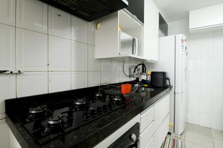 Apartamento à venda com 72m², 3 quartos e 1 vaga Apartamento à venda com 72m², 3 quartos e 1 vagaCozinha e Área de Serviço