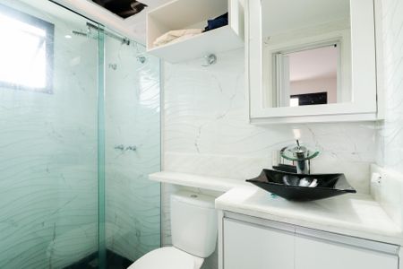 Apartamento à venda com 72m², 3 quartos e 1 vaga Apartamento à venda com 72m², 3 quartos e 1 vagaBanheiro da Suíte