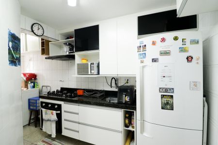 Apartamento à venda com 72m², 3 quartos e 1 vaga Apartamento à venda com 72m², 3 quartos e 1 vagaCozinha e Área de Serviço