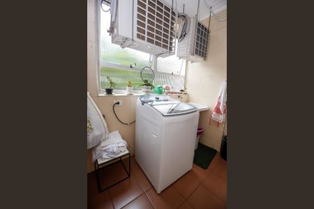 Apartamento à venda com 136m², 2 quartos e 2 vagasÁrea de Serviço