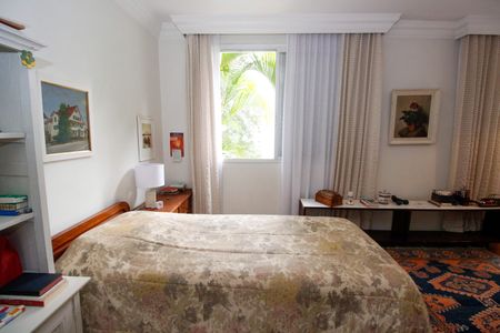 Apartamento à venda com 136m², 2 quartos e 2 vagasSuíte