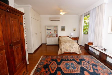 Apartamento à venda com 136m², 2 quartos e 2 vagasSuíte