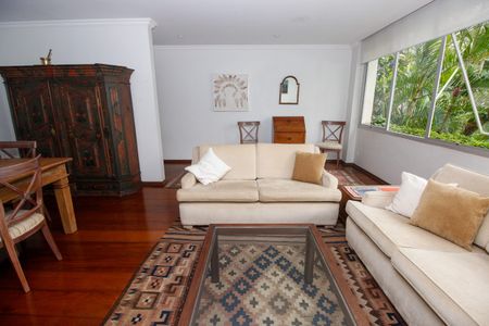 Apartamento à venda com 136m², 2 quartos e 2 vagasSala