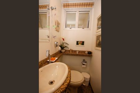 Apartamento à venda com 136m², 2 quartos e 2 vagasLavabo Sala