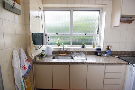 Apartamento à venda com 136m², 2 quartos e 2 vagasCozinha