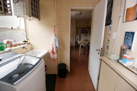 Apartamento à venda com 136m², 2 quartos e 2 vagasÁrea de Serviço