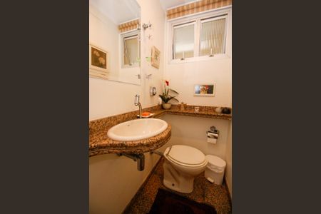 Apartamento à venda com 136m², 2 quartos e 2 vagasLavabo Sala