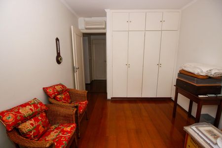 Apartamento à venda com 136m², 2 quartos e 2 vagasQuarto