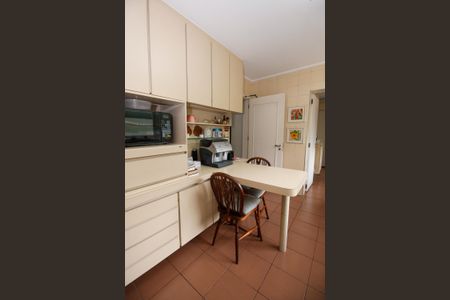 Apartamento à venda com 136m², 2 quartos e 2 vagasCozinha