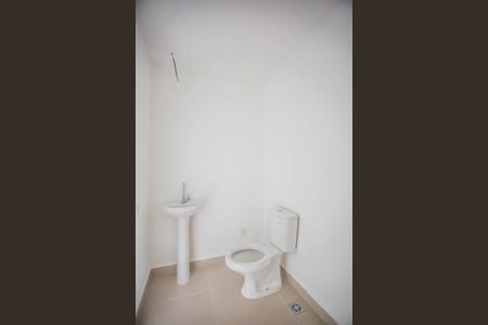 Studio para alugar com 27m², 1 quarto e sem vaga Studio para alugar com 27m², 1 quarto e sem vagaBanheiro