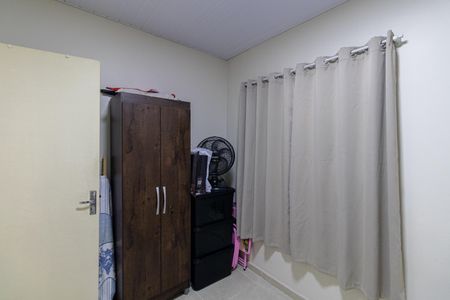Casa à venda com 250m², 5 quartos e 3 vagas Casa à venda com 250m², 5 quartos e 3 vagasQuarto 2