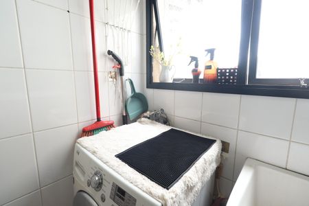 Apartamento à venda com 70m², 2 quartos e 2 vagasÁrea de Serviço