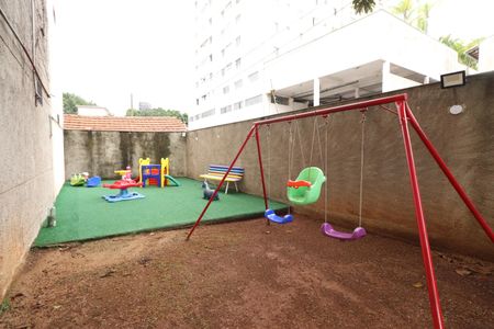 Apartamento à venda com 70m², 2 quartos e 2 vagasÁrea comum - Playground