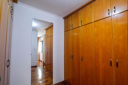 Casa à venda com 274m², 4 quartos e 4 vagasSuíte 2