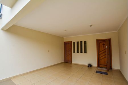 Casa à venda com 274m², 4 quartos e 4 vagasGaragem