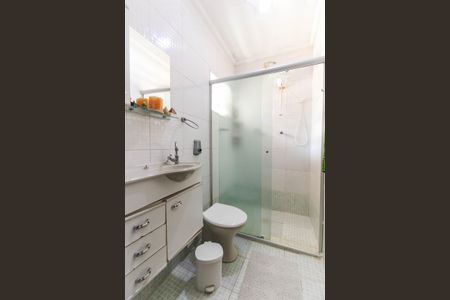 Casa de condomínio para alugar com 120m², 3 quartos e 1 vaga Casa de condomínio para alugar com 120m², 3 quartos e 1 vagaBanheiro da Suíte