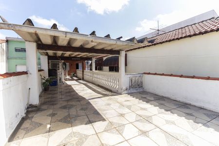 Casa de condomínio para alugar com 120m², 3 quartos e 1 vaga Casa de condomínio para alugar com 120m², 3 quartos e 1 vagaVaranda