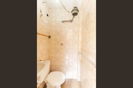 Casa de condomínio para alugar com 120m², 3 quartos e 1 vaga Casa de condomínio para alugar com 120m², 3 quartos e 1 vagaBanheiro de serviço