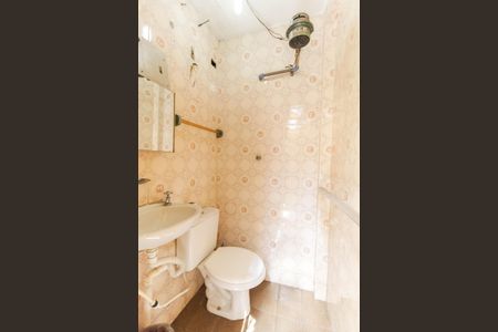 Casa de condomínio para alugar com 120m², 3 quartos e 1 vaga Casa de condomínio para alugar com 120m², 3 quartos e 1 vagaBanheiro de serviço