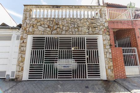 Casa de condomínio para alugar com 120m², 3 quartos e 1 vaga Casa de condomínio para alugar com 120m², 3 quartos e 1 vagaFachada