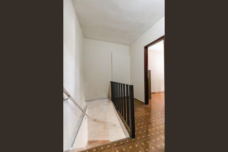 Casa de condomínio para alugar com 120m², 3 quartos e 1 vaga Casa de condomínio para alugar com 120m², 3 quartos e 1 vagaHall