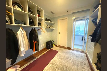Apartamento à venda com 230m², 5 quartos e 4 vagas Apartamento à venda com 230m², 5 quartos e 4 vagasSuíte 3