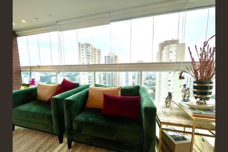 Apartamento à venda com 230m², 5 quartos e 4 vagas Apartamento à venda com 230m², 5 quartos e 4 vagasSala