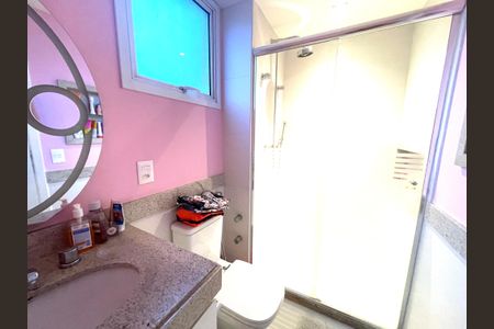 Apartamento à venda com 230m², 5 quartos e 4 vagas Apartamento à venda com 230m², 5 quartos e 4 vagasBanheiro da Suíte 2
