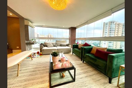 Apartamento à venda com 230m², 5 quartos e 4 vagas Apartamento à venda com 230m², 5 quartos e 4 vagasSala