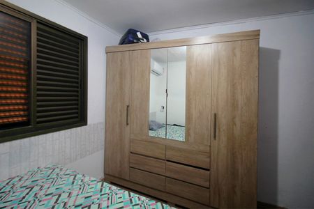 Casa à venda com 164m², 3 quartos e 8 vagasQuarto 3