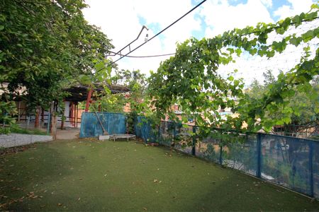 Casa à venda com 164m², 3 quartos e 8 vagasQuintal