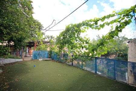 Casa à venda com 164m², 3 quartos e 8 vagasQuintal