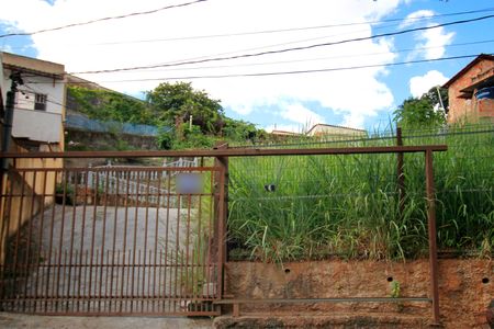 Casa à venda com 164m², 3 quartos e 8 vagasFachada