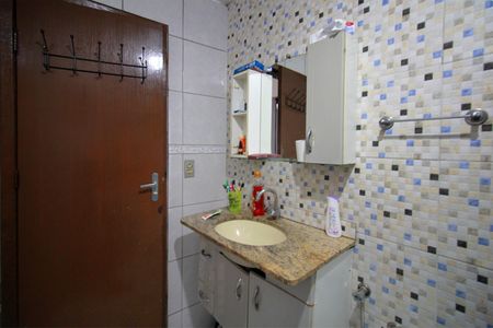 Casa à venda com 164m², 3 quartos e 8 vagasBanheiro