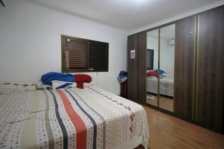 Casa à venda com 164m², 3 quartos e 8 vagasQuarto 1