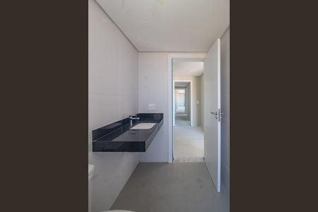 Apartamento à venda com 115m², 3 quartos e 2 vagas Apartamento à venda com 115m², 3 quartos e 2 vagasBanheiro da Suíte