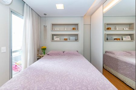 Apartamento à venda com 98m², 3 quartos e 2 vagas Apartamento à venda com 98m², 3 quartos e 2 vagasSuíte