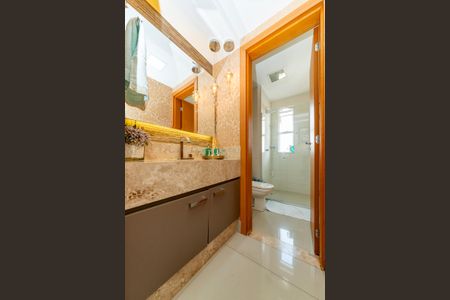 Apartamento à venda com 98m², 3 quartos e 2 vagas Apartamento à venda com 98m², 3 quartos e 2 vagasBanheiro Social