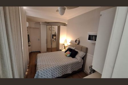 Casa de condomínio à venda com 192m², 3 quartos e 1 vaga Casa de condomínio à venda com 192m², 3 quartos e 1 vagaQuarto