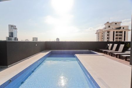 Apartamento à venda com 25m², 1 quarto e sem vagaÁrea comum - Piscina