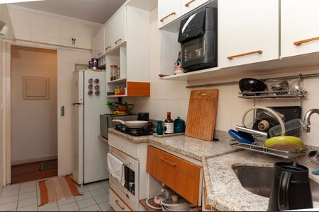 Apartamento à venda com 64m², 2 quartos e 2 vagasCozinha