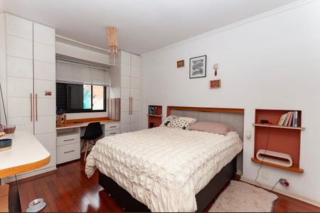 Apartamento à venda com 64m², 2 quartos e 2 vagasQuarto 1 Suíte